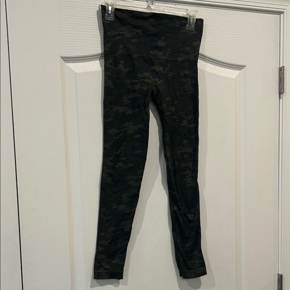 SPANX Camouflage Leggings